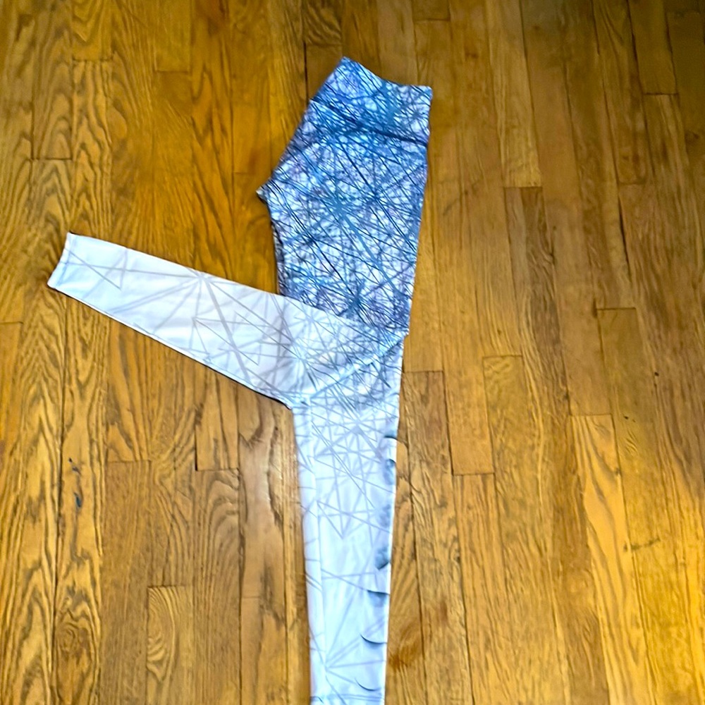 Onzie Graphic Luna Legging XS
